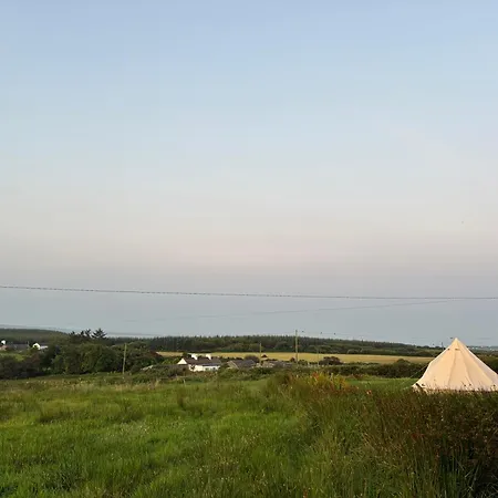 Glamping Seaview & Two Yurts *